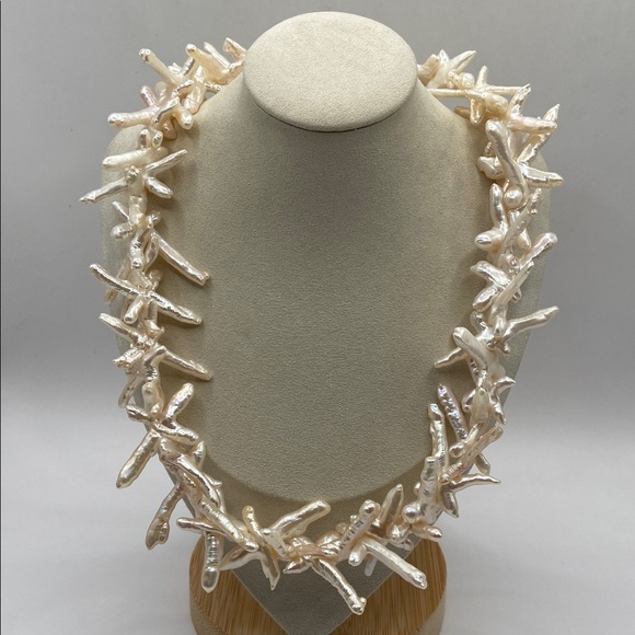 Honora Jewelry - Rare Honora 14K Gold Baroque Cross Shaped Natural Pearl Necklace 20 1/2”L